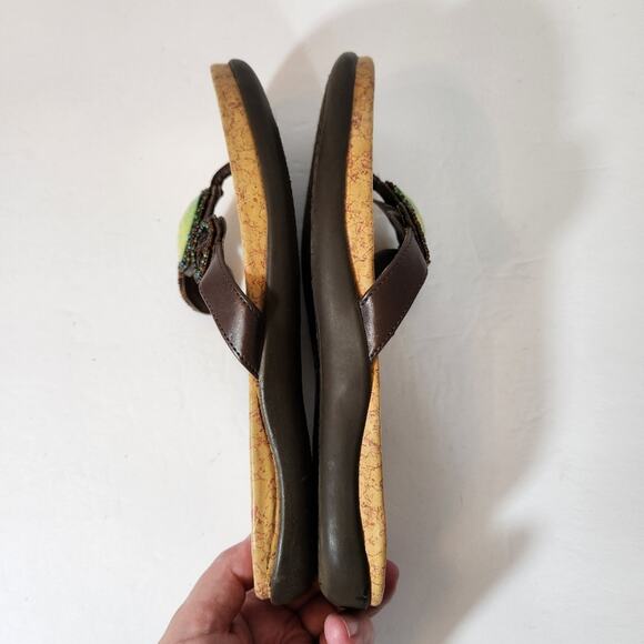 APT 9 Y2K Green Faux Stone Beaded Detail Comfort Thong  Sandals Womens 6M FLAWED - Picture 7 of 11